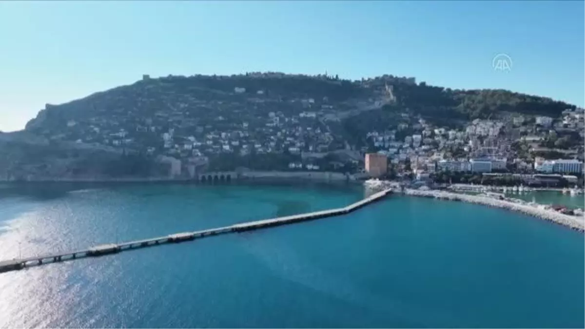 Alanya Kalesi\'ndeki gizli geçitte 60 metreye kadar ilerlendi