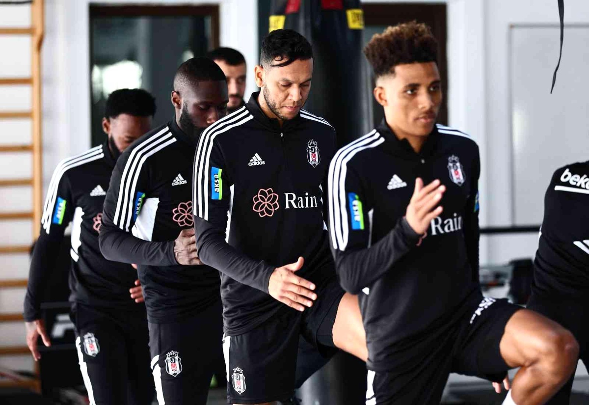 Beşiktaş\'ta Kasımpaşa maçı hazırlıkları başladı