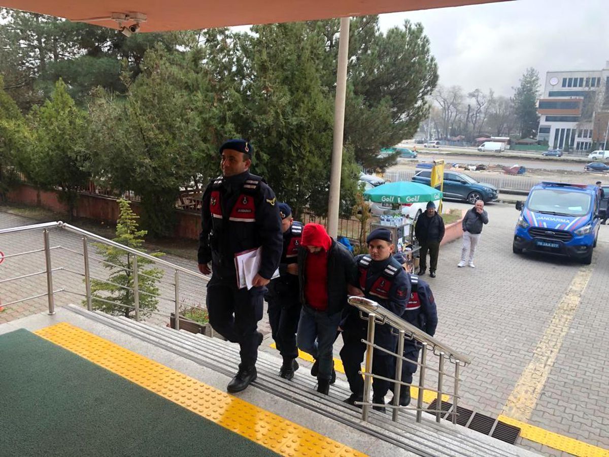 Cezaevinden çıktı, 5 gün sonra hırsızlıktan tutuklandı