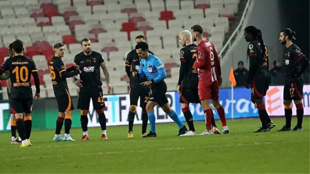 Sivasspor, Galatasaray maçında büyük tartışma yaratan gol iptalinin "kural hatası" olduğu iddiasıyla maçın tekrar edilmesi için TFF\'ye başvurdu