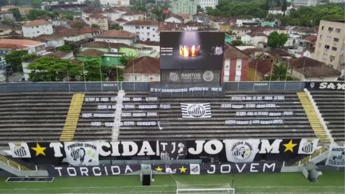 Vila Belmiro Stadyumu\'nda Pele\'nin cenaze töreni düzenlendi (2)