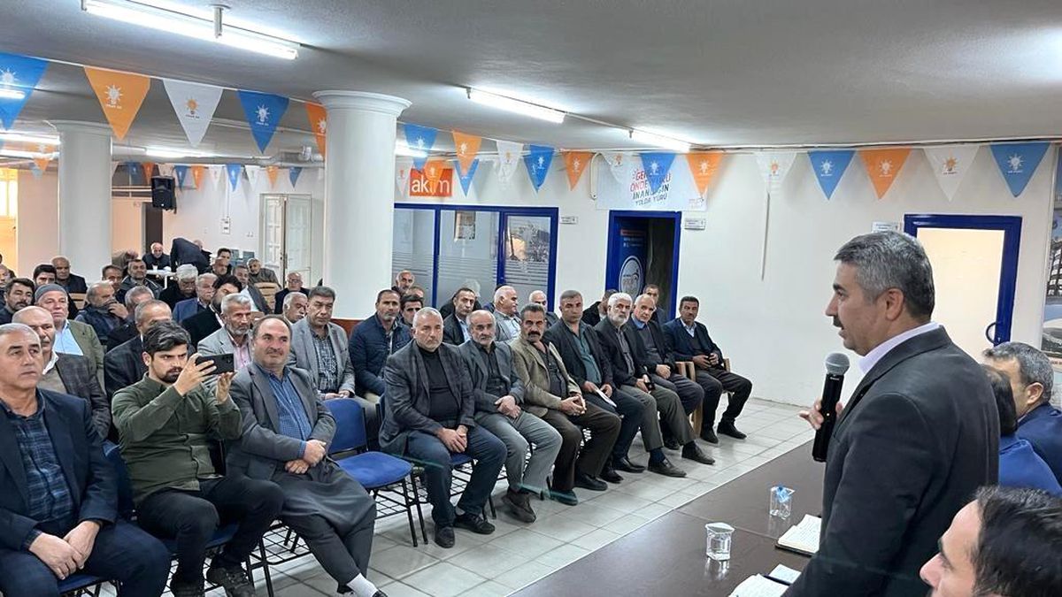 Adıyaman AK Parti\'de köy sandık başkanları toplandı