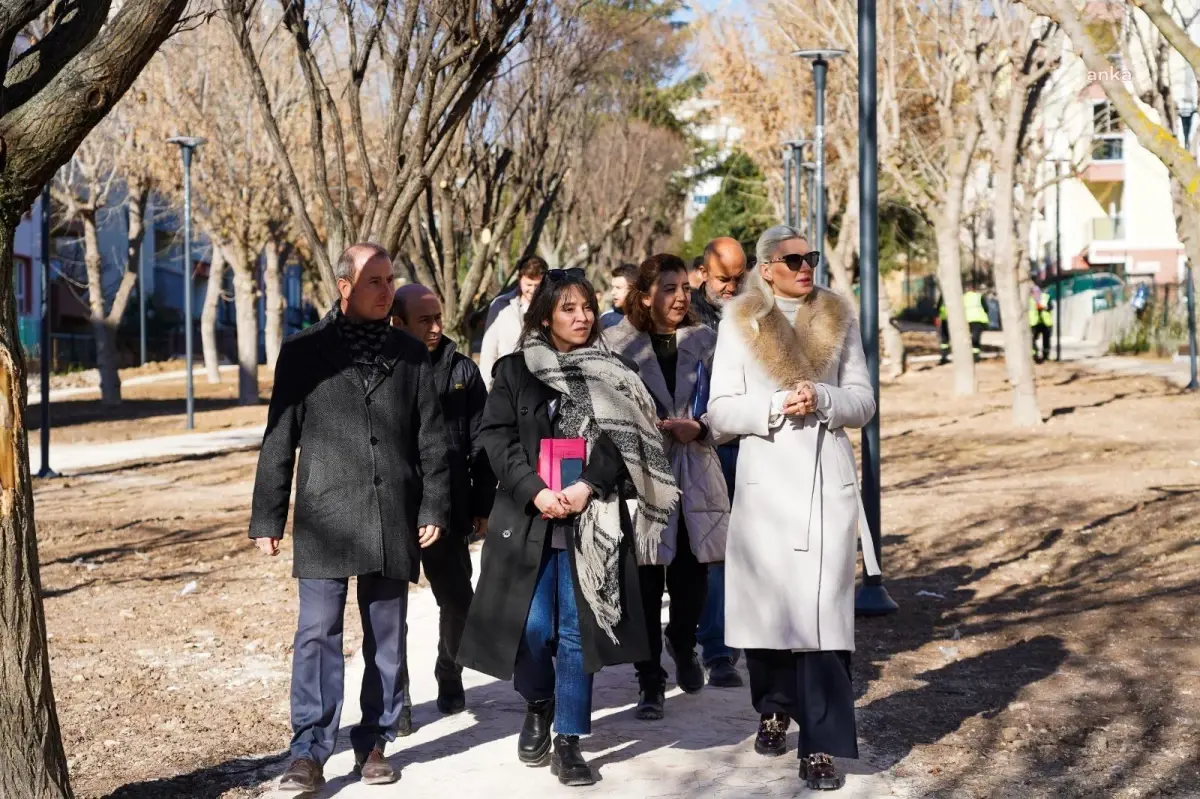 Bilecik Belediye Başkan Vekili Subaşı, Uğur Mumcu Parkı\'ndaki Çalışmaları İnceledi