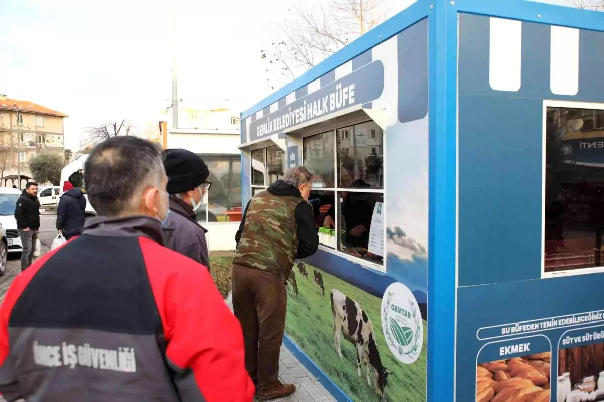 Halk büfeler vatandaşa bir yılda 4 milyon ürün ulaştırdı