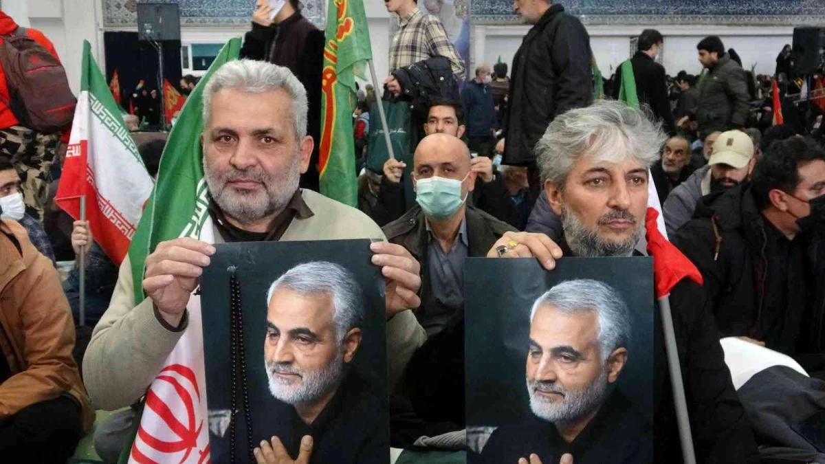 Kasım Süleymani ölümünün 3\'üncü yıldönümünde İran\'da anıldı