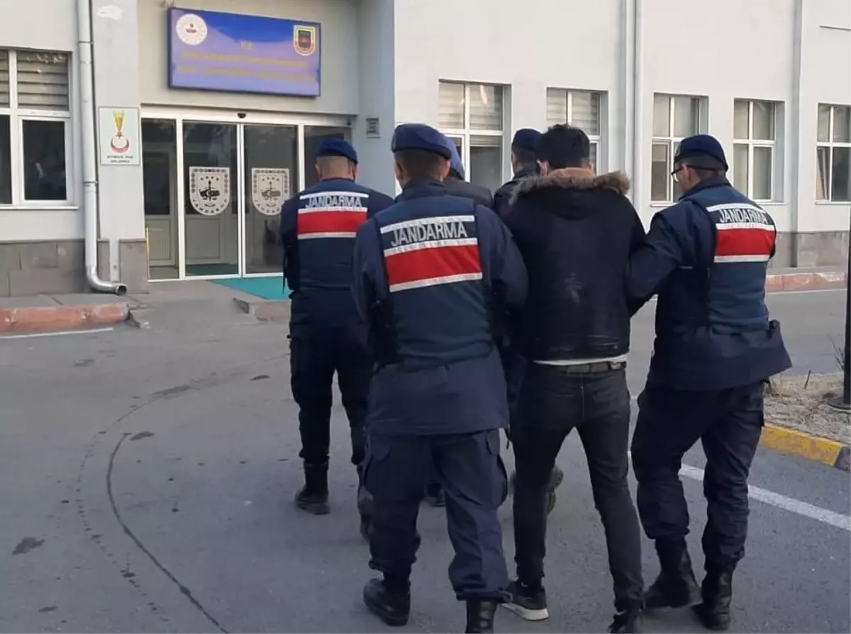 Kayseri\'de DEAŞ operasyonunda 2 zanlı yakalandı