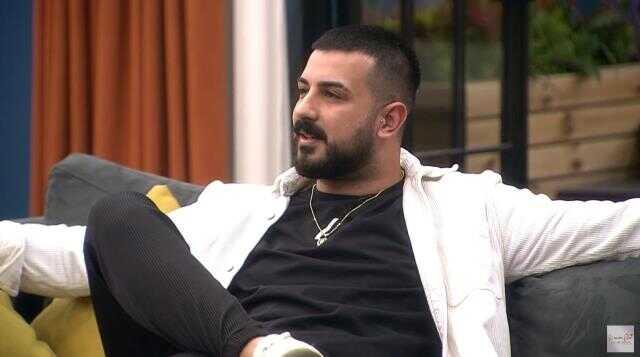 Kısmetse Olur'da büyük kavga! Oğulcan 'Sevgilini ödünç çaldım' diyen Zeyd'e saldırdı