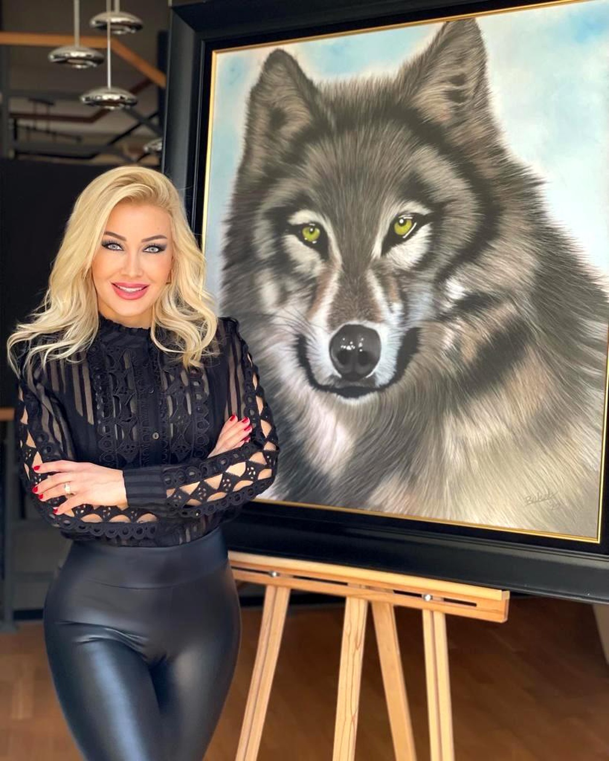 Ressam Önyürü\'nün eserlerine yoğun ilgi