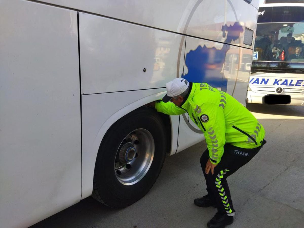 Van\'da 907 sürücüye idari para cezası