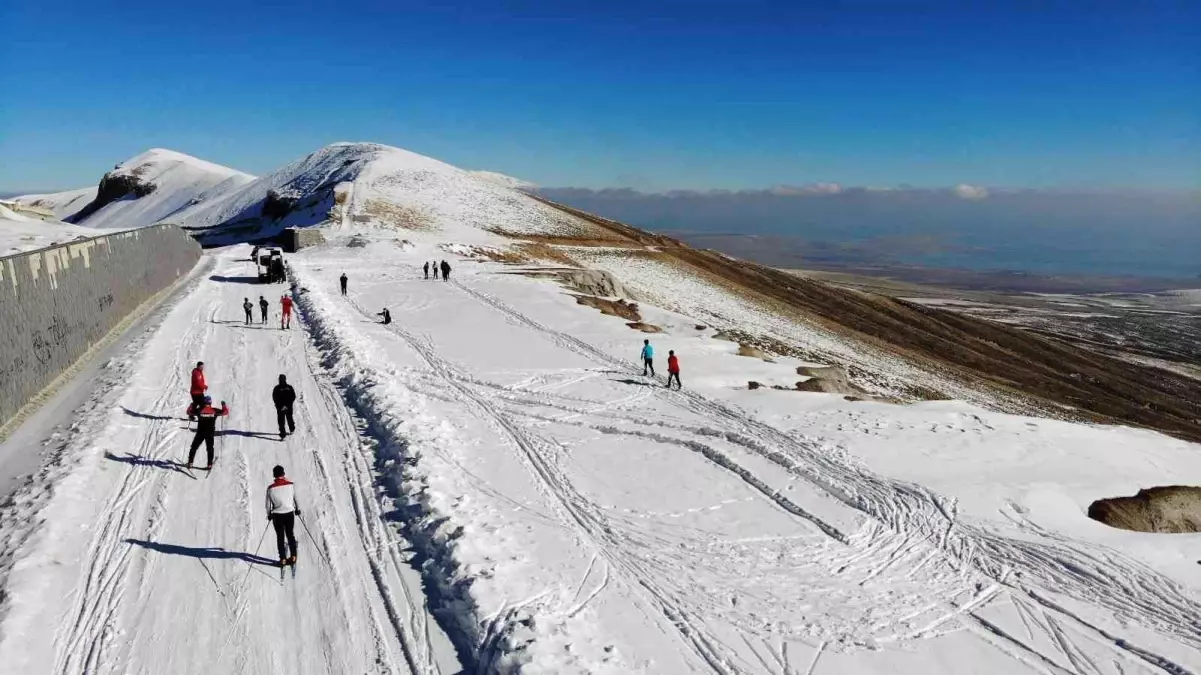 2 bin 948 rakımlı Nemrut zirvesinde şampiyonaya hazırlık