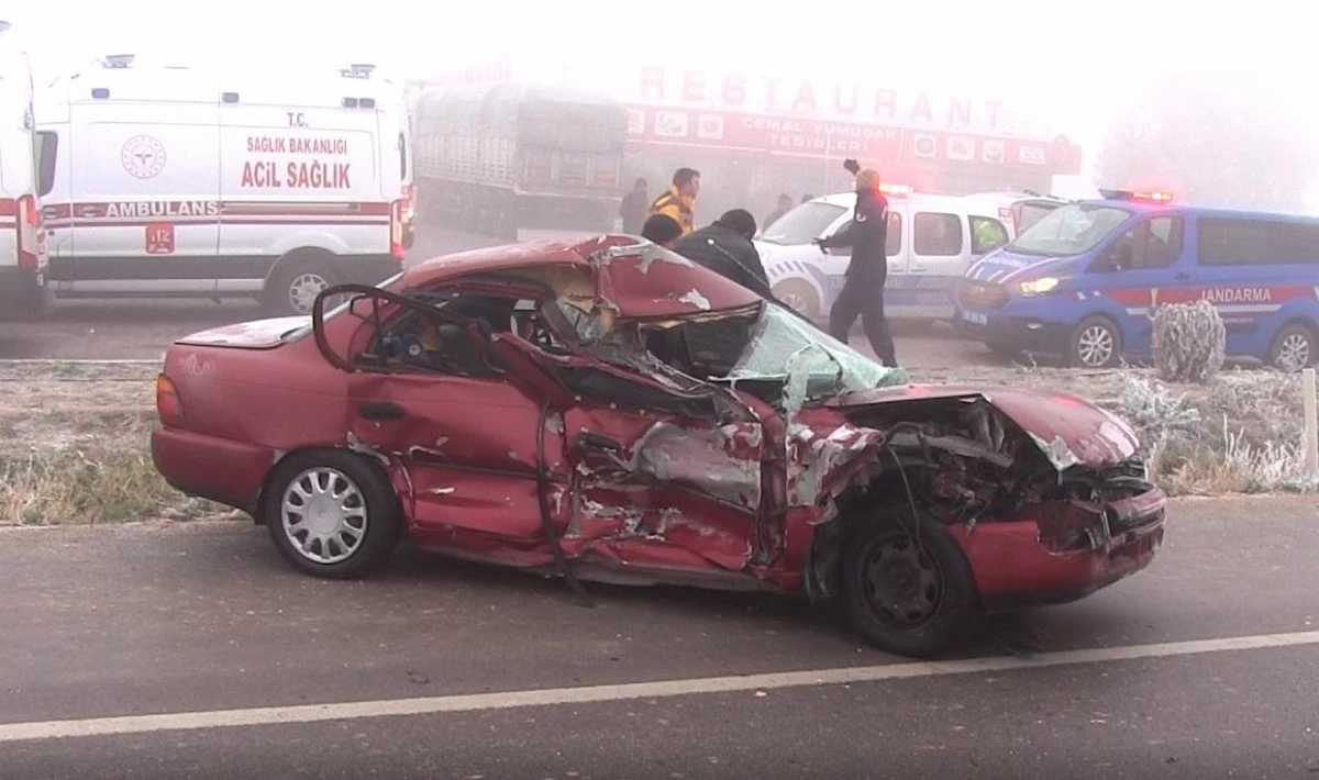 Aksaray\'da trafik kazalarında 6 kişi yaralandı