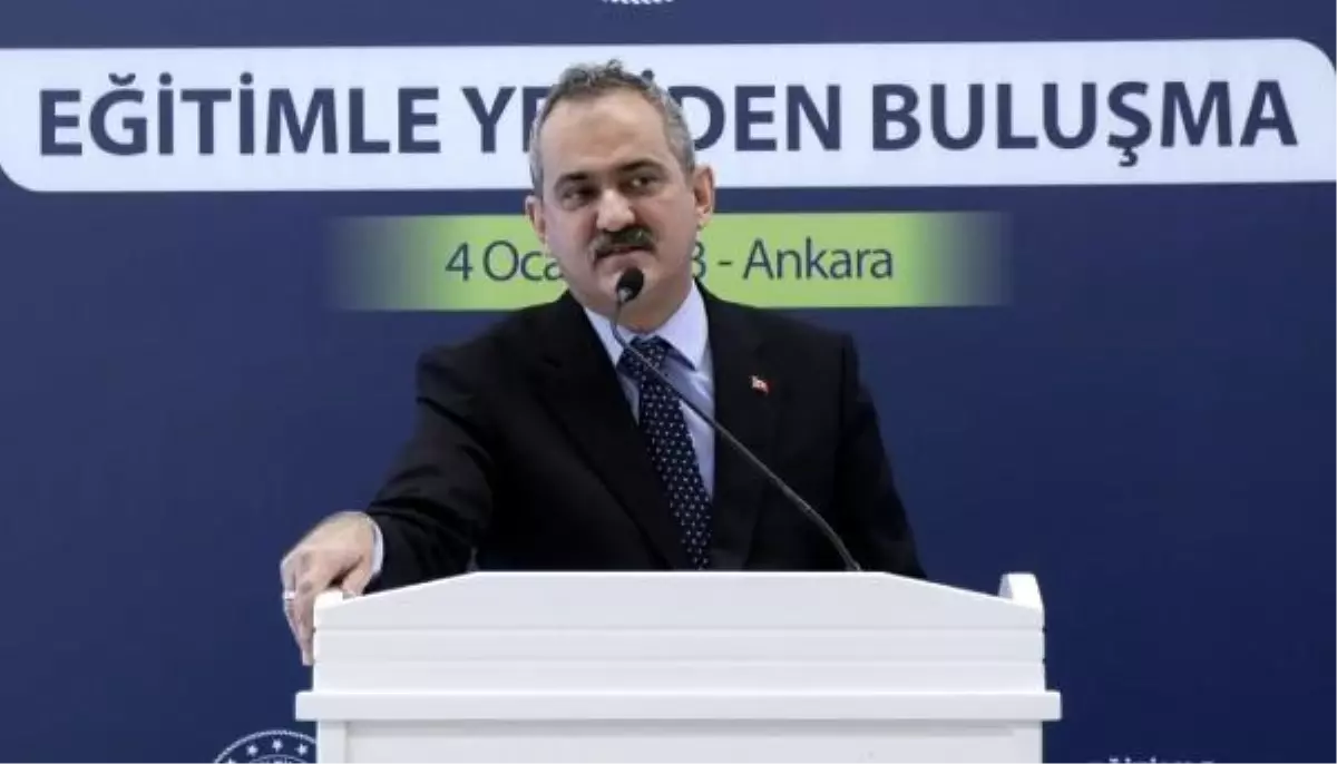 Bakan Özer, okullarda kaydı bulunmayan öğrenciler için kurulan takip sistemini tanıttı Açıklaması