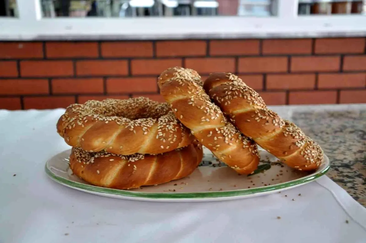 Çine Belediye Meclisi\'nden örnek karar: öğrenciye simit 1 TL