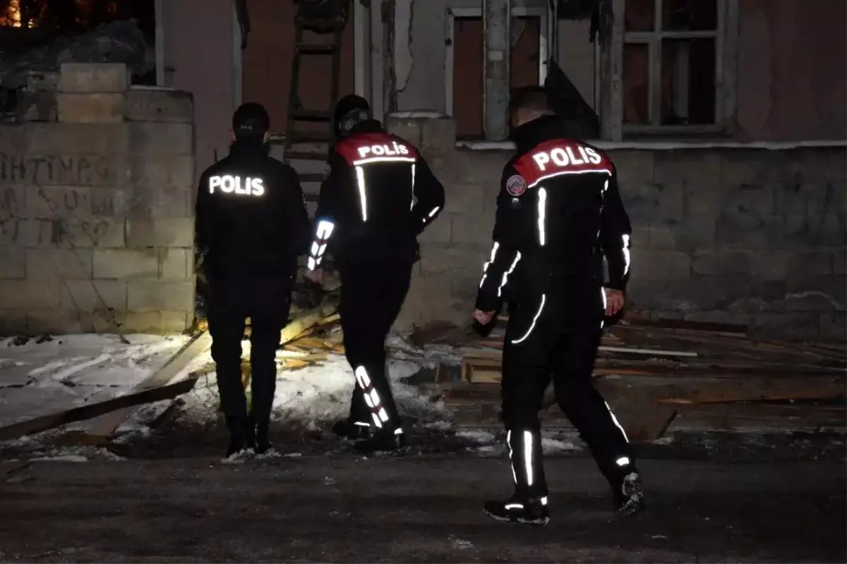 Erzincan polisi suçlulara göz açtırmıyor; Aranması olan 35 şüpheli yakalandı