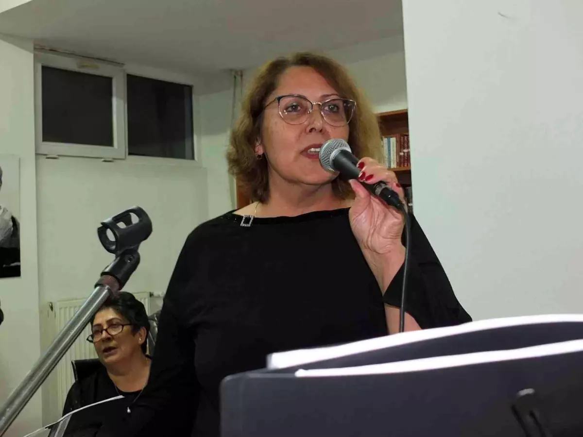 Burhaniye'de Türk Müsikisi Korosu İlk Konserini Huzurevi Sakinleri İçin Verdi