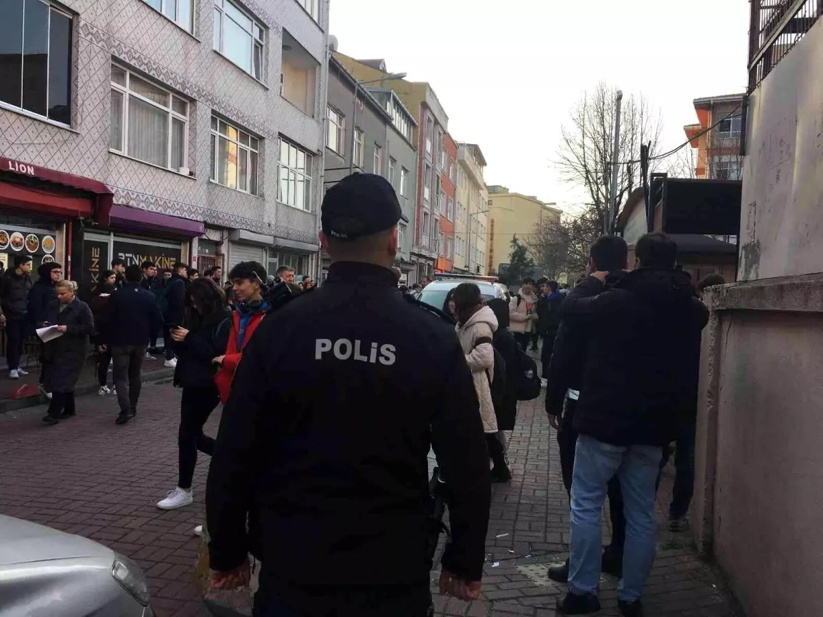 Bayrampaşa'da okul çevresinde güvenlik denetimi