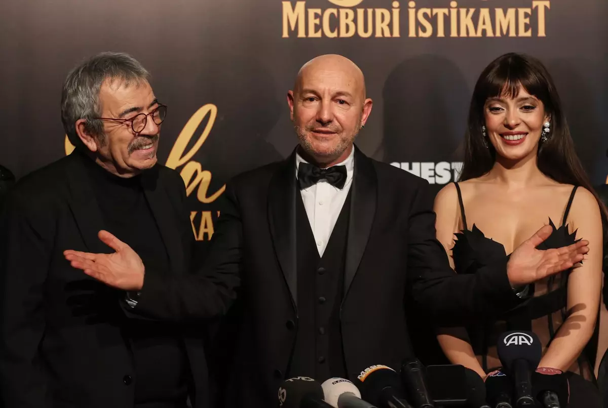 Çağan Irmak\'ın yönettiği "Sevda Mecburi İstikamet" filminin galası yapıldı