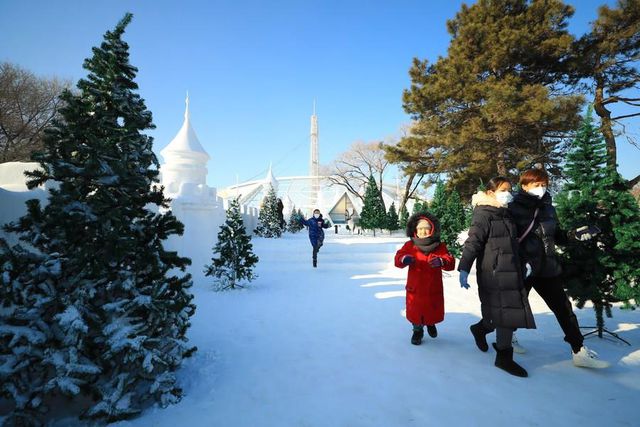 Çin'in Liaoning Eyaletinde Kar ve Buz Etkinlikleri ile Kış Turizmi Destekleniyor