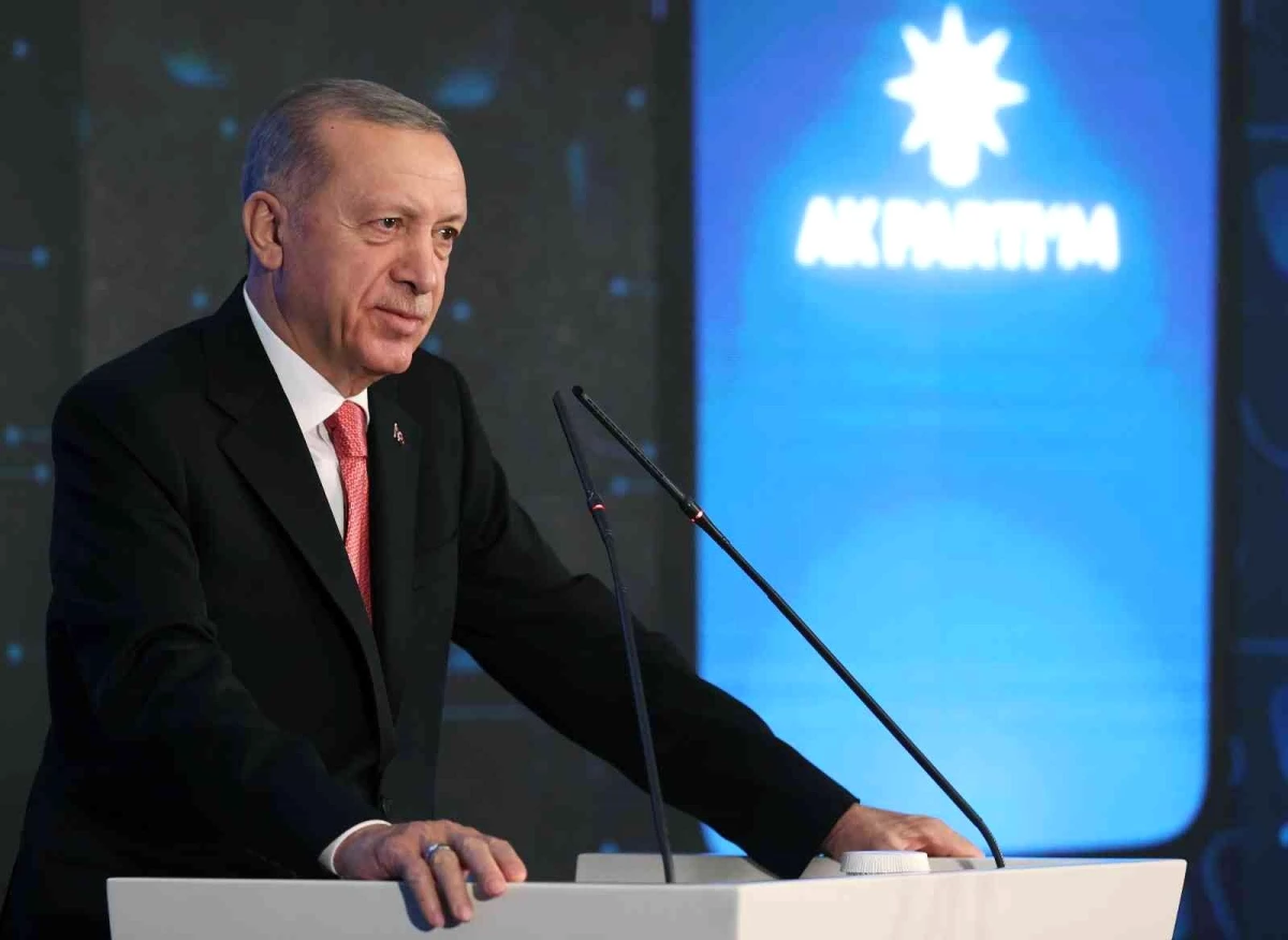 Cumhurbaşkanı Erdoğan: "AK Parti olarak bizim icratlarımızın yetiştiği yere, \'vizontele muhalefetin\' hayalleri bile yetişemez"