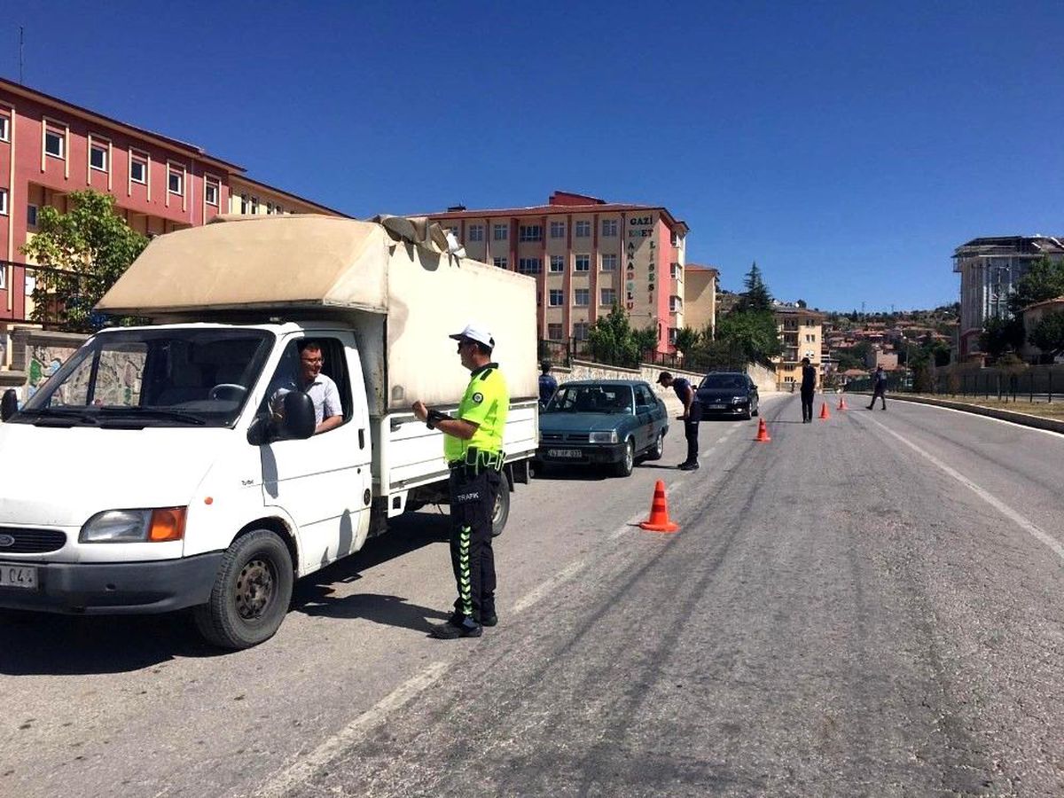 Emet\'te geçen yıl 17 bin 684 şahıs ve 15 bin 536 araç sorgulandı