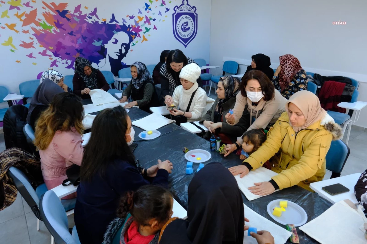 Eskişehir Büyükşehir\'in Tarım İşçisi Kadınlar İçin Eğitimleri Sürüyor
