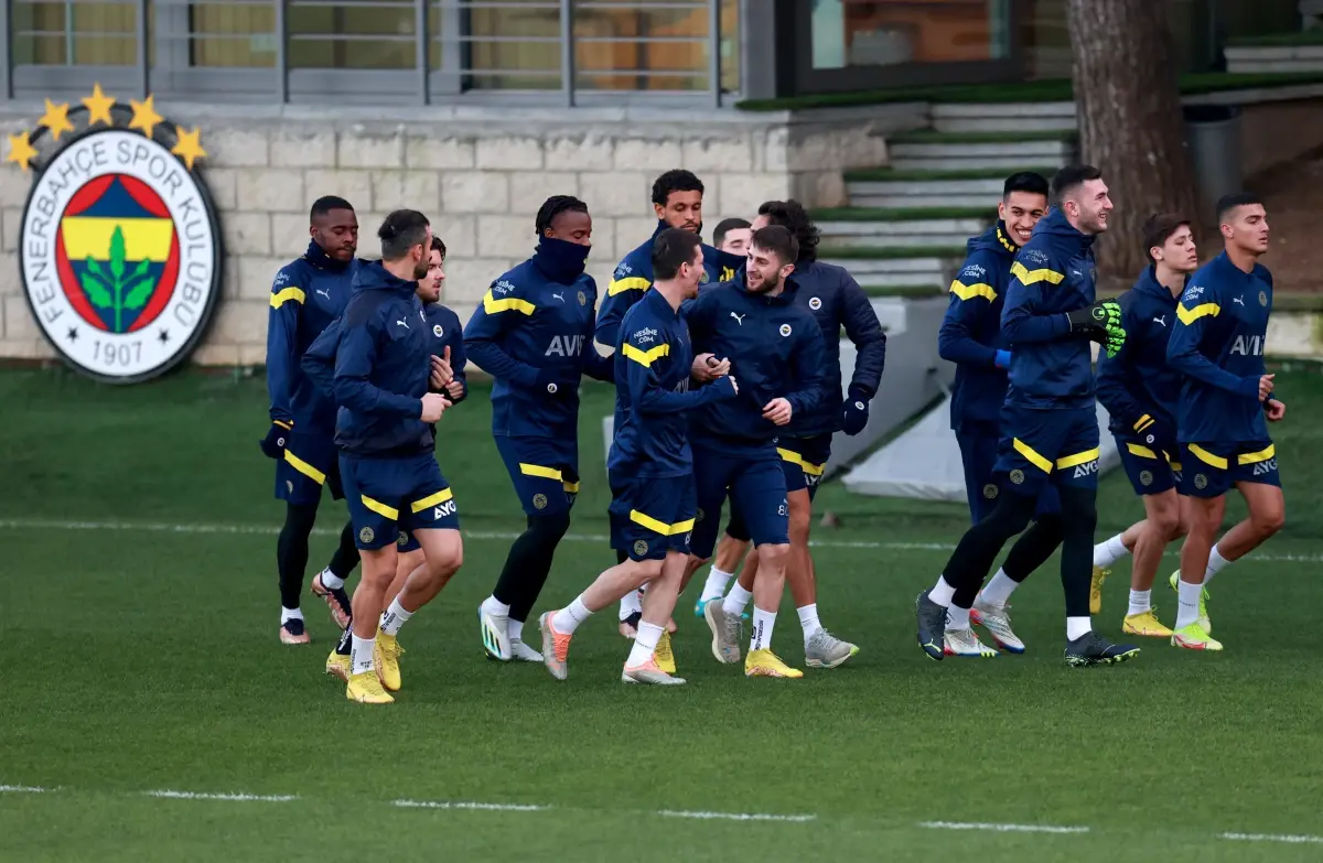 Fenerbahçe, Galatasaray derbisi hazırlıklarını sürdürdü