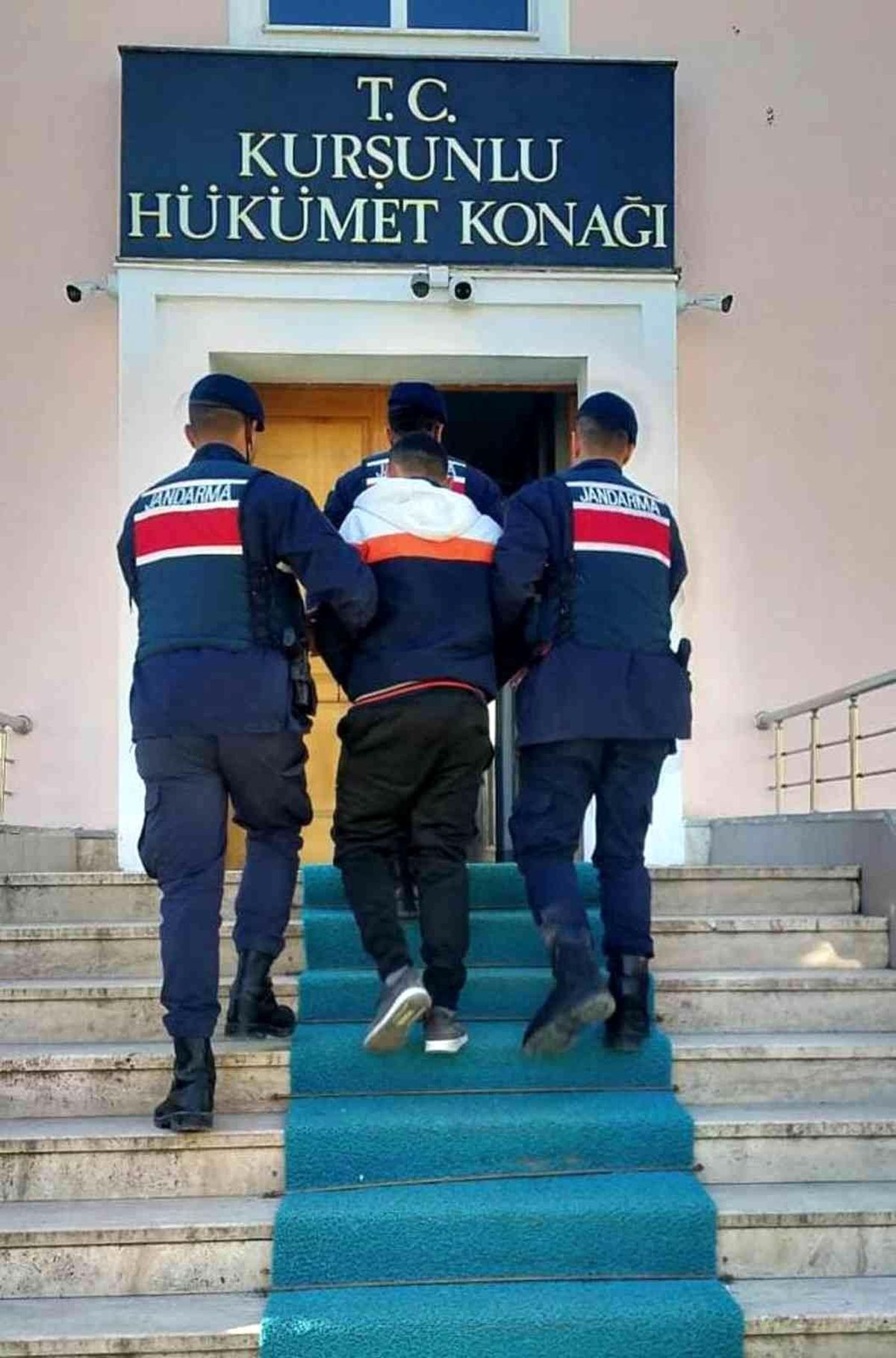 Firari şahıslar JASAT\'tan kaçamadı