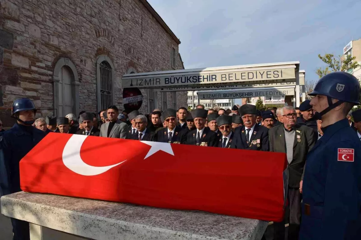 İzmir\'de yaşamını yitiren Kore gazisi toprağa verildi