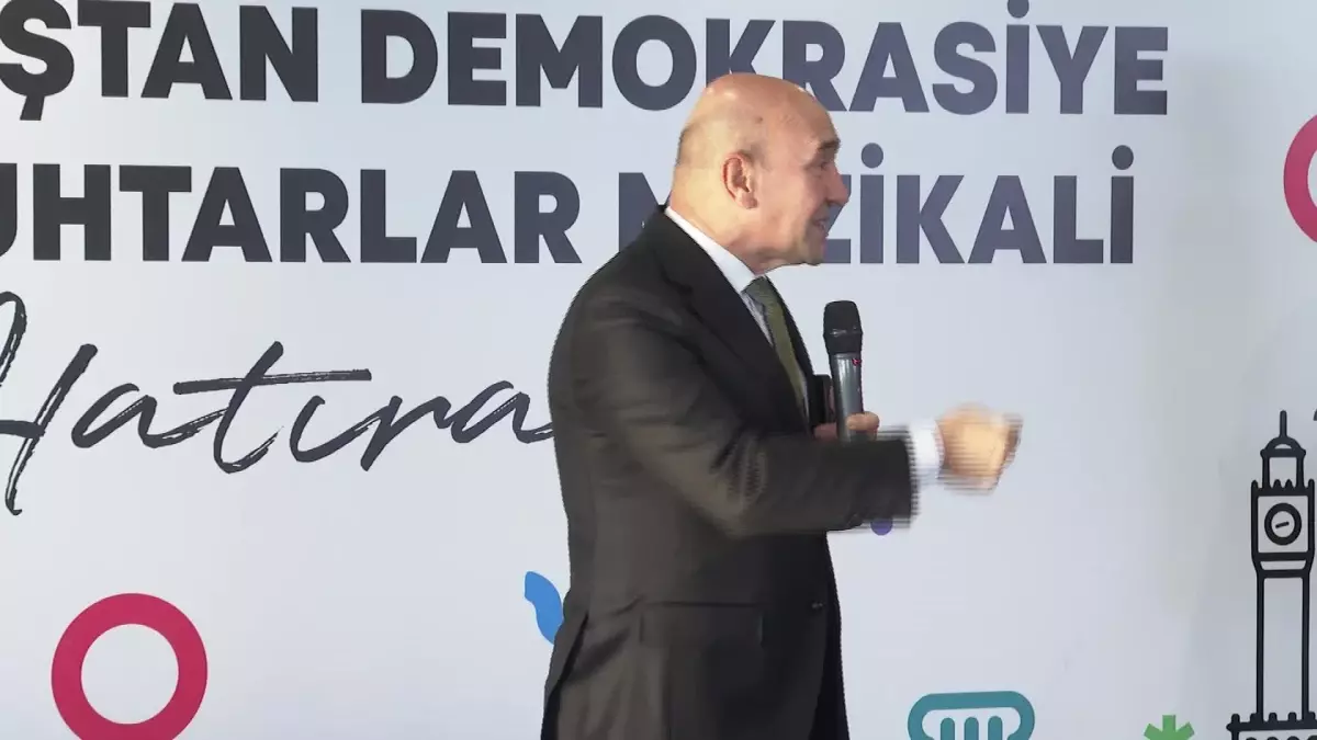 İzmirli 100 Muhtar, \'Kurtuluştan Demokrasiye İzmir Muhtarlar Müzikali\'yle Turneye Çıkıyor... Tunç Soyer: "Türkiye Size Bakarak İzmir\'den İlham Alacak"