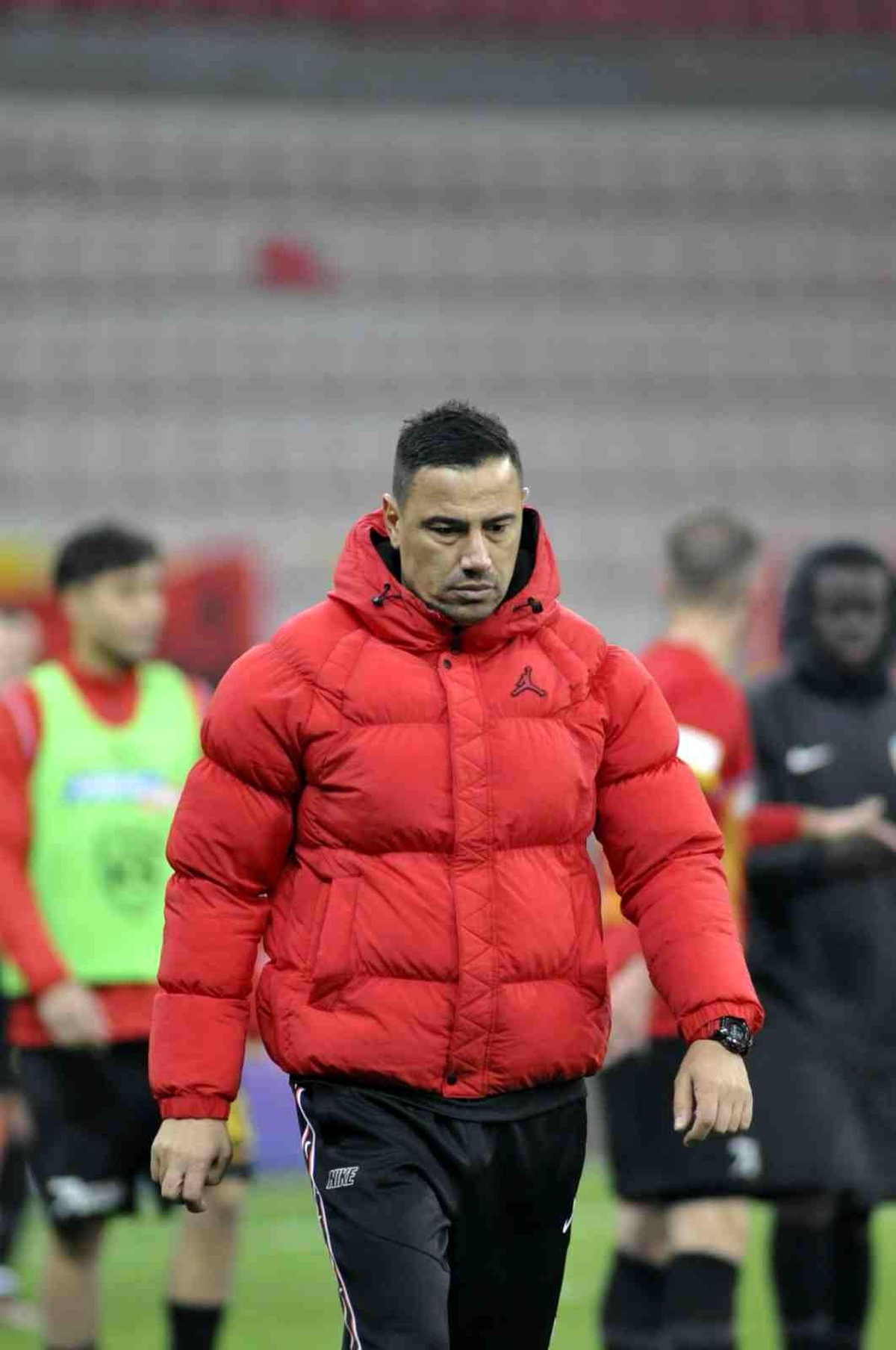 Kayserispor\'da imza töreni ertelendi