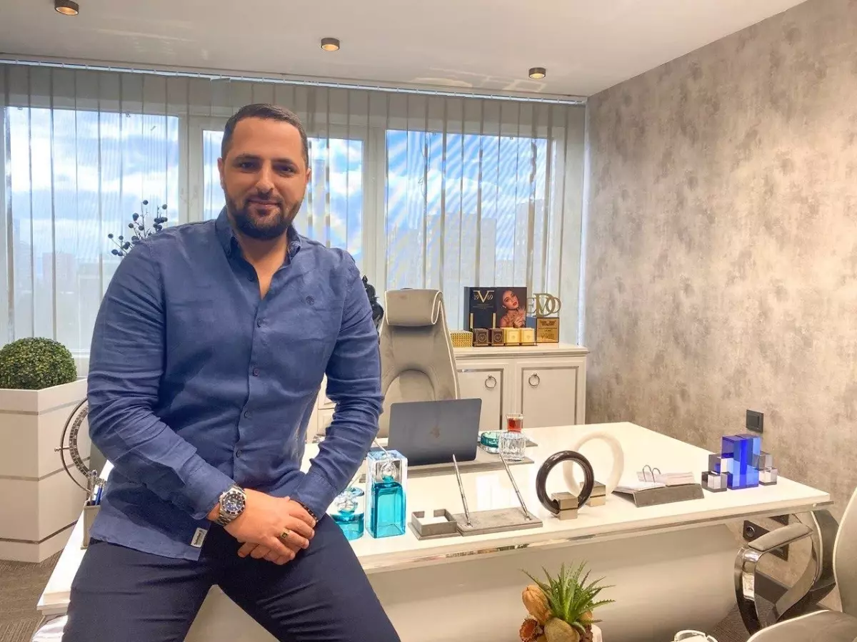 Lensfiyat.com\'un kurucusu Erdoğan Savran: Yeni bir Türk renkli lens markası geliyor