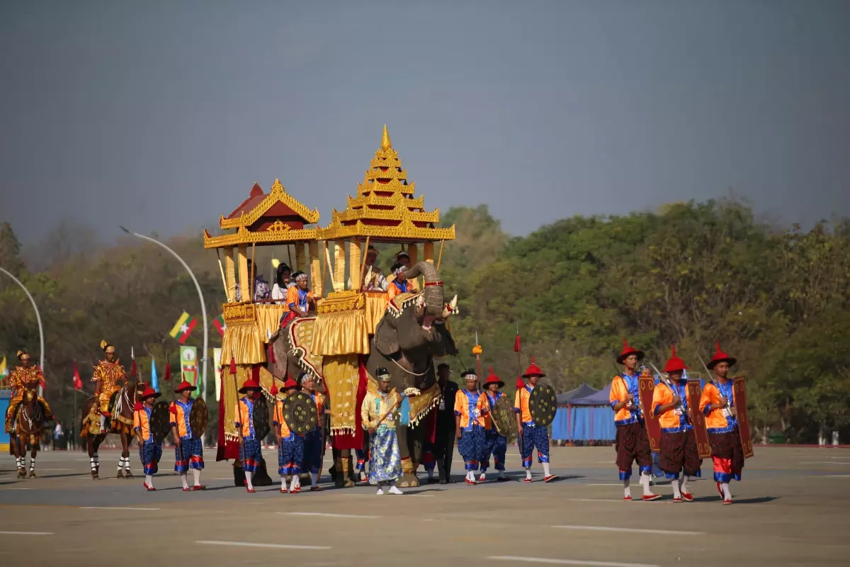 Myanmar\'da Bağımsızlığın 75. Yıl Dönümü Törenlerle Kutlandı