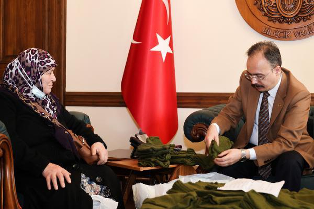 Ördüğü 75 yün çorabı Mehmetçik\'e gönderdi