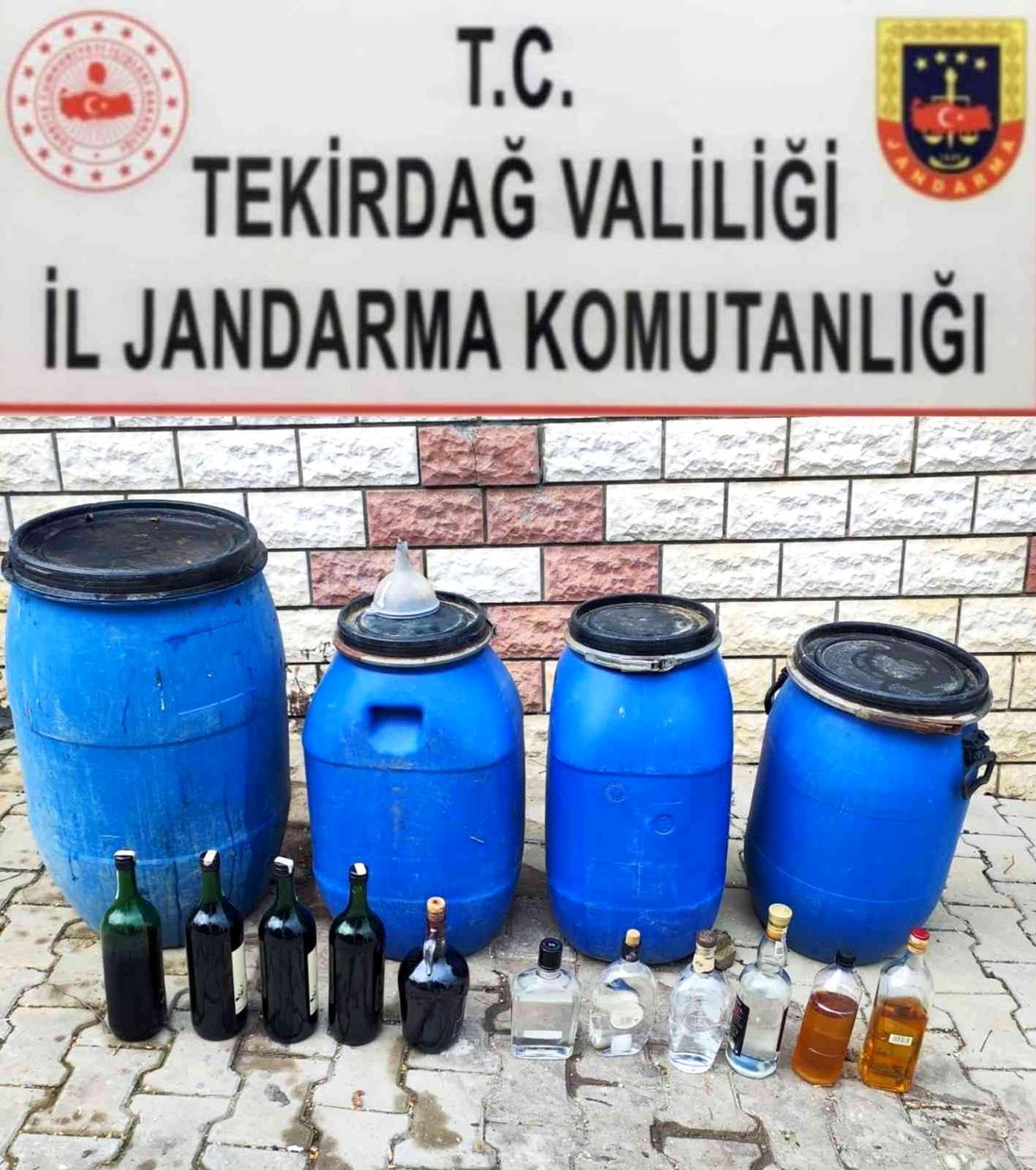 Tekirdağ\'da 255 litre sahte alkol ele geçirildi