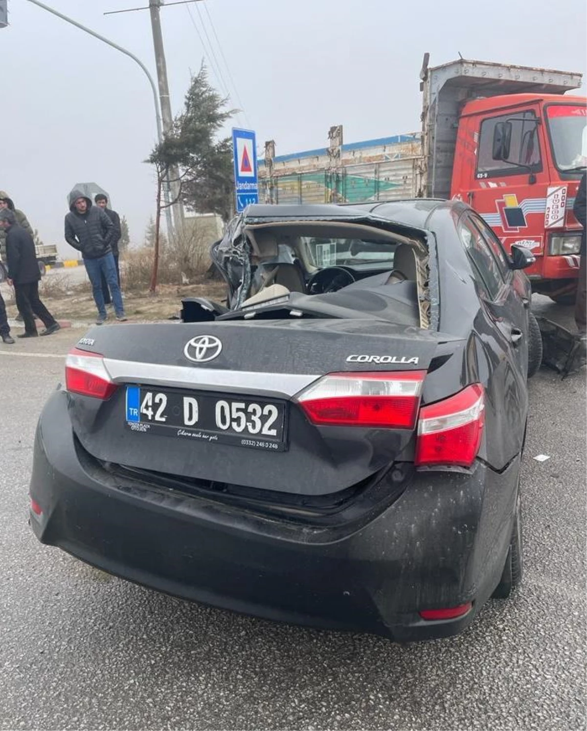 Tuzlukçu Belediye Başkanı Akbuğa, Eskişehir\'de geçirdiği trafik kazasında yaralandı