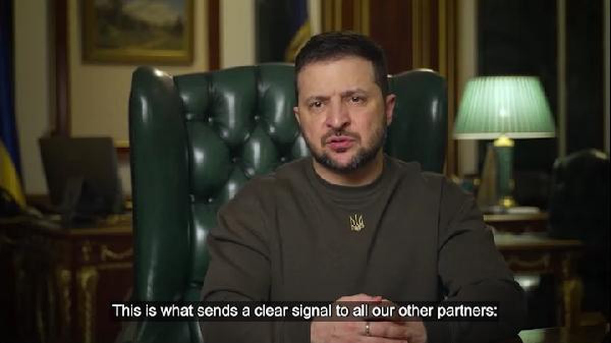 Zelenski: Ukrayna\'ya tank gönderilmemesinin mantıklı bir nedeni yok