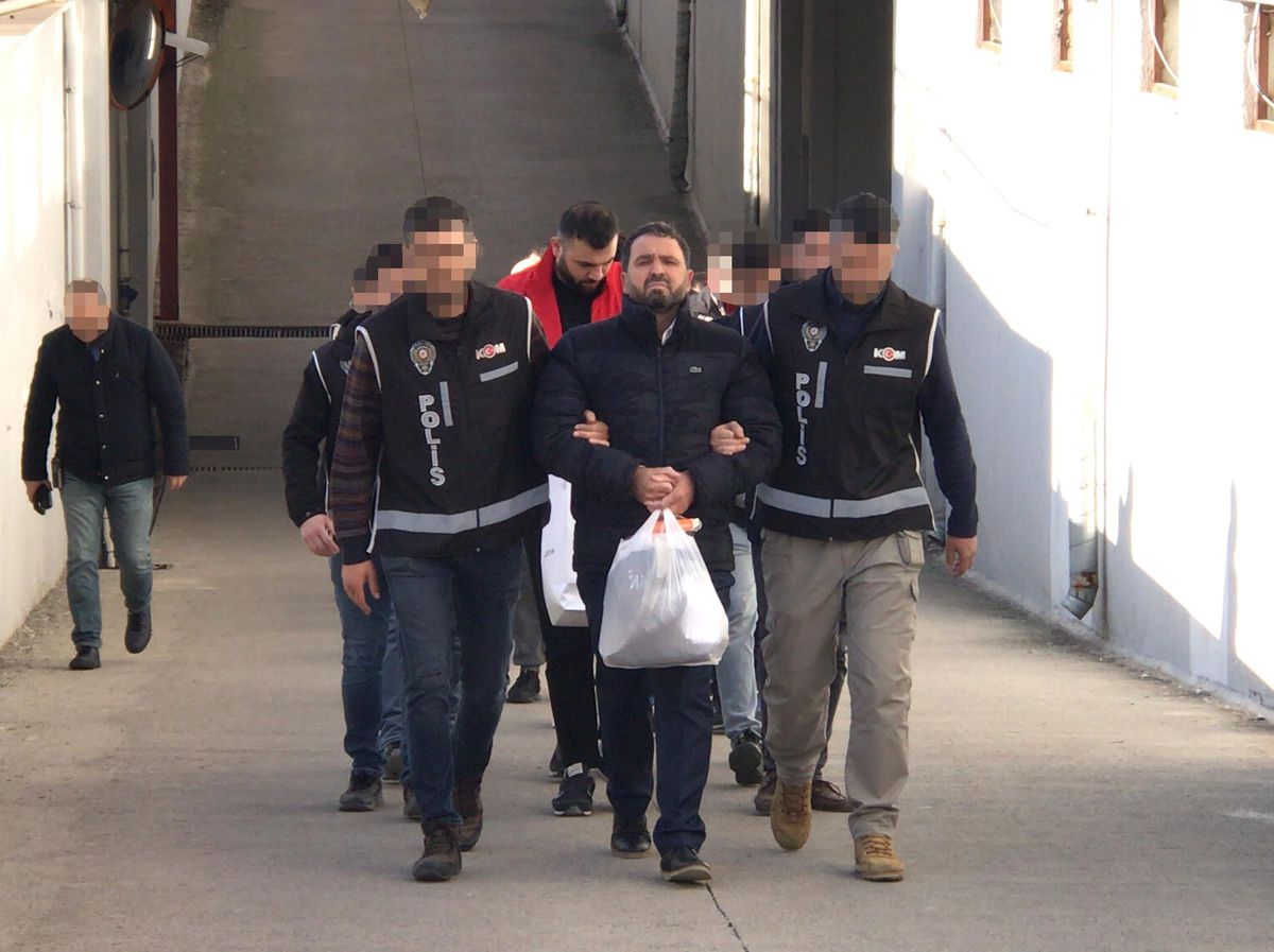 Adana\'da tefecilik soruşturmasında 2 zanlı tutuklandı