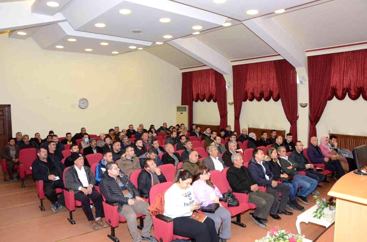 Afyonkarahisar\'da çiğ süt desteklemeleri hakkında bilgilendirme toplantısı