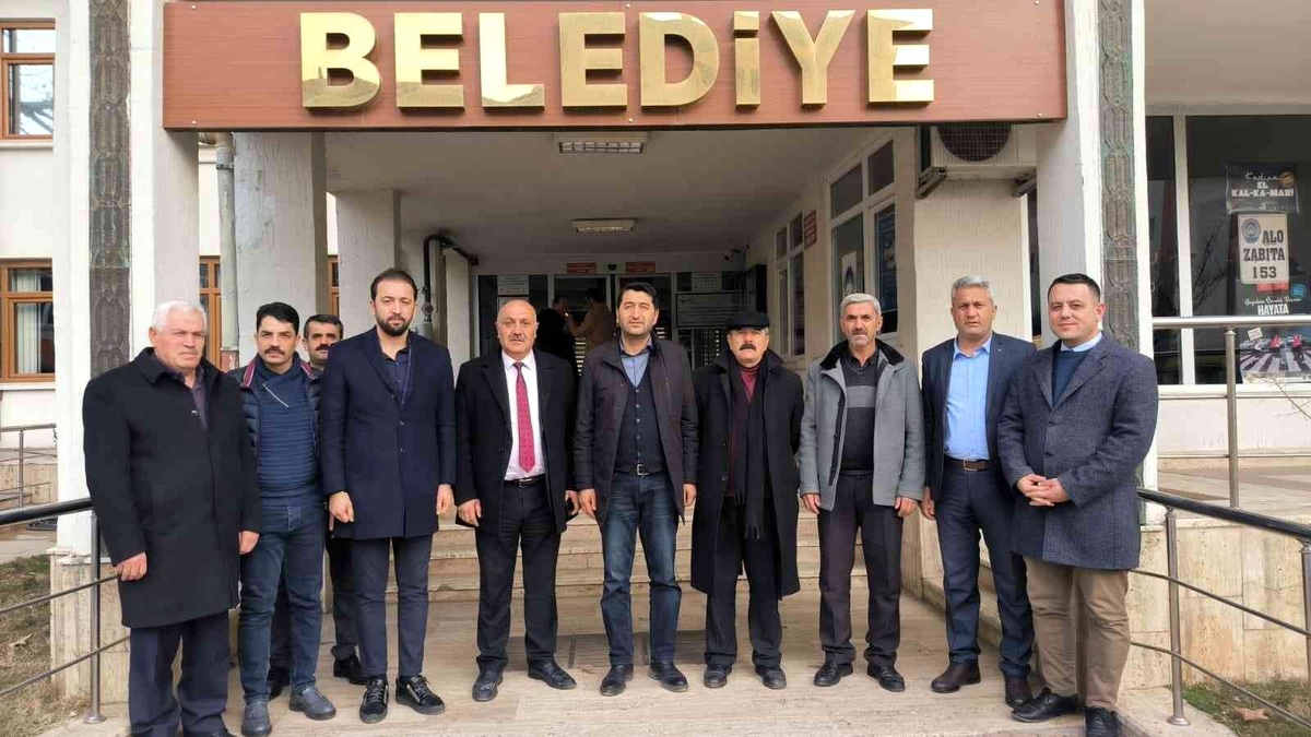 AK Parti\'li Boyraz: "Milletin derdi bizim derdimizdir"