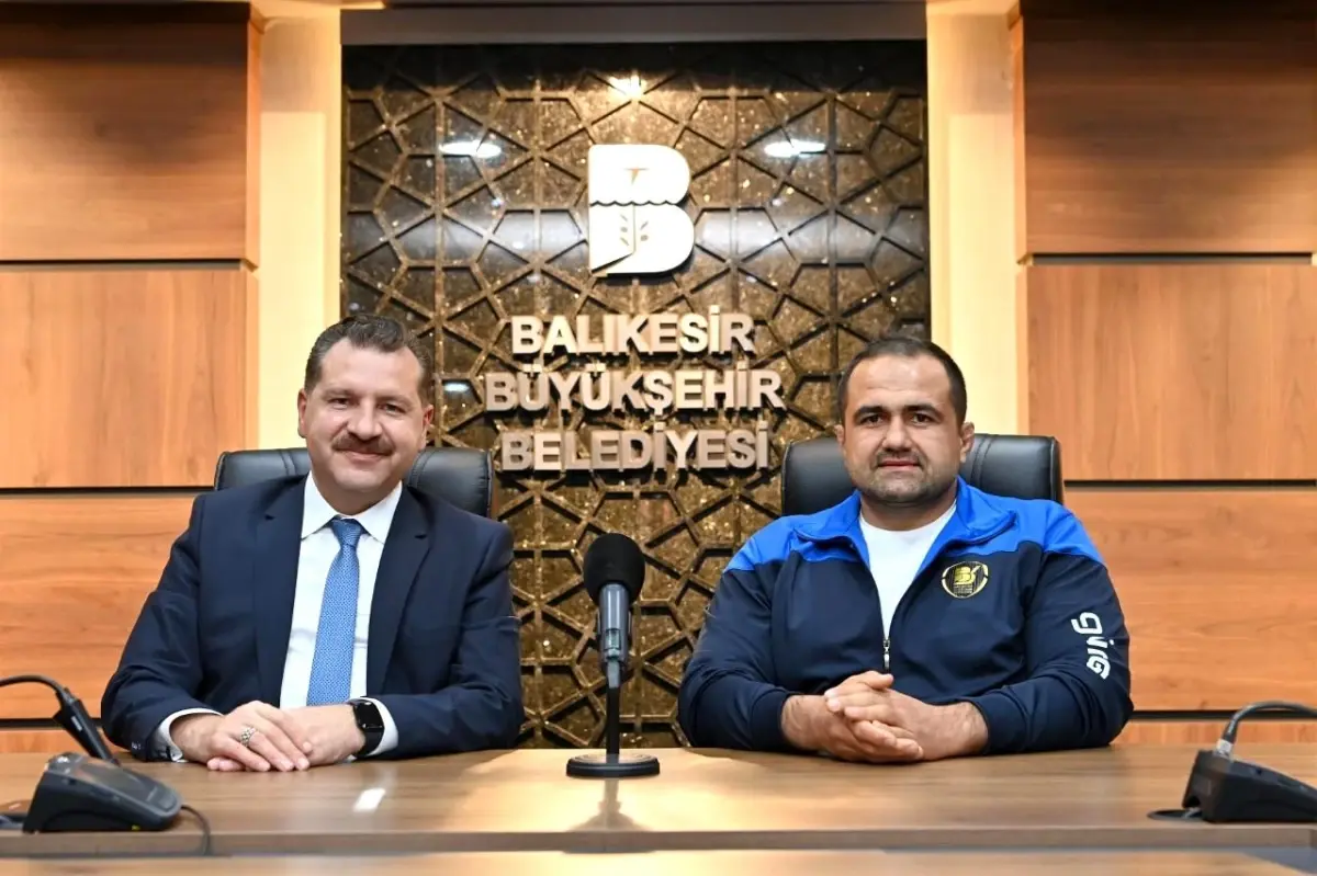 Başpehlivan Yeşil, Balıkesir adına kol bağlayacak