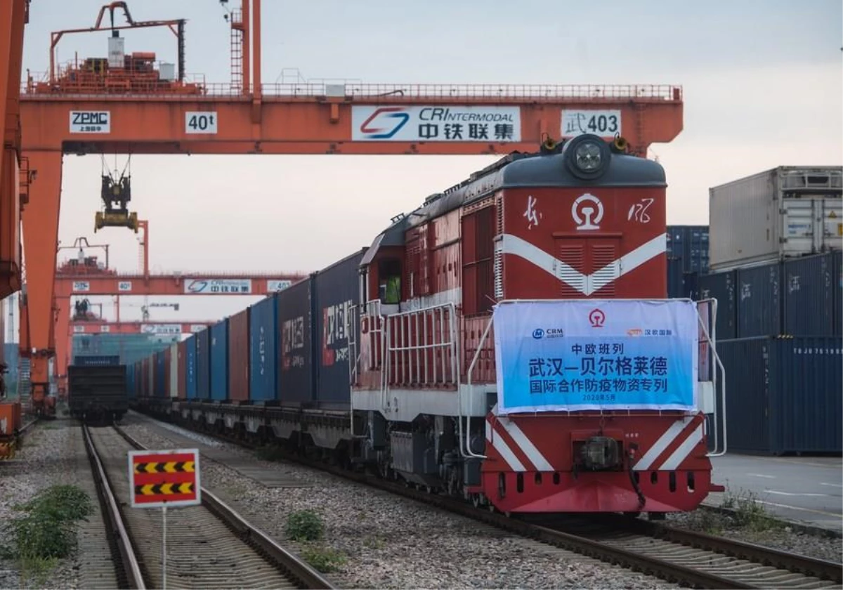 Çin\'in Wuhan Kentinden Kalkan 2022\'de Çin-Avrupa Yük Treni Seferleri Hızla Arttı