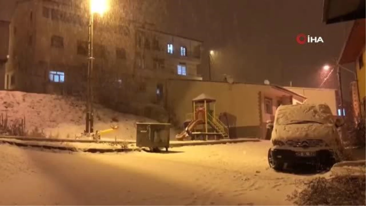 Erzincan ve Bayburt\'un yüksek kesimlerinde kar yağışı etkisi artırdı