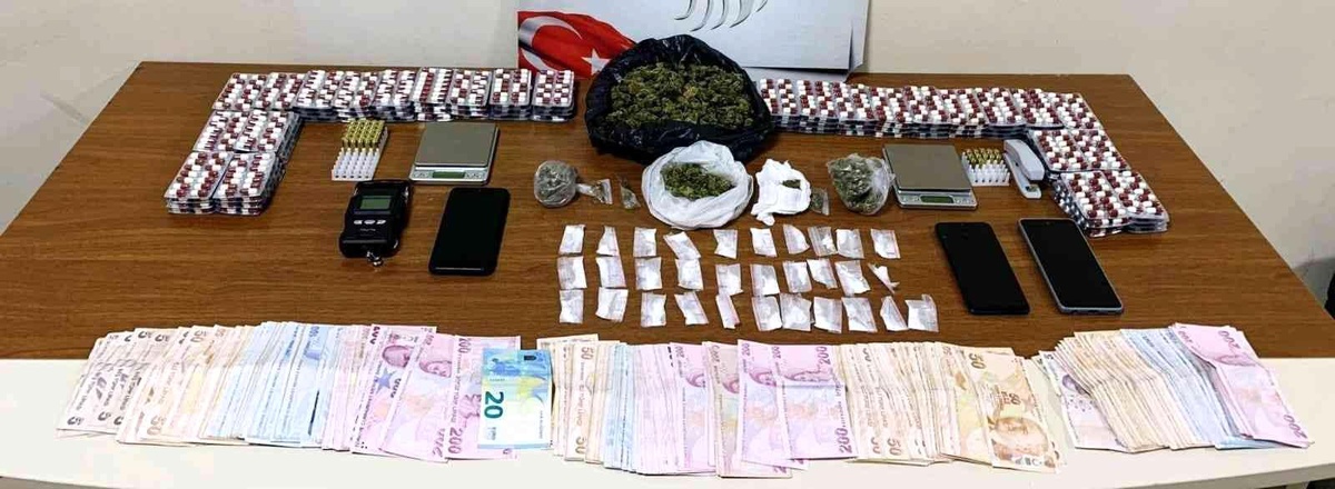 İzmir polisi uyuşturucu tacirlerine göz açtırmıyor