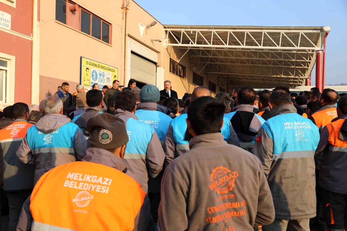Melikgazi\'de 250 Araç ve 340 Personelle Kış Hazırlıkları Tamamlandı