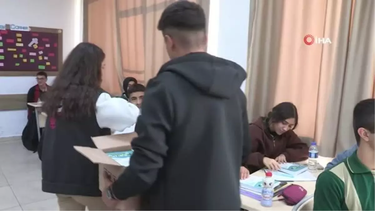 Sınavı kazanan 151 öğrenci umreye uğurlanacak