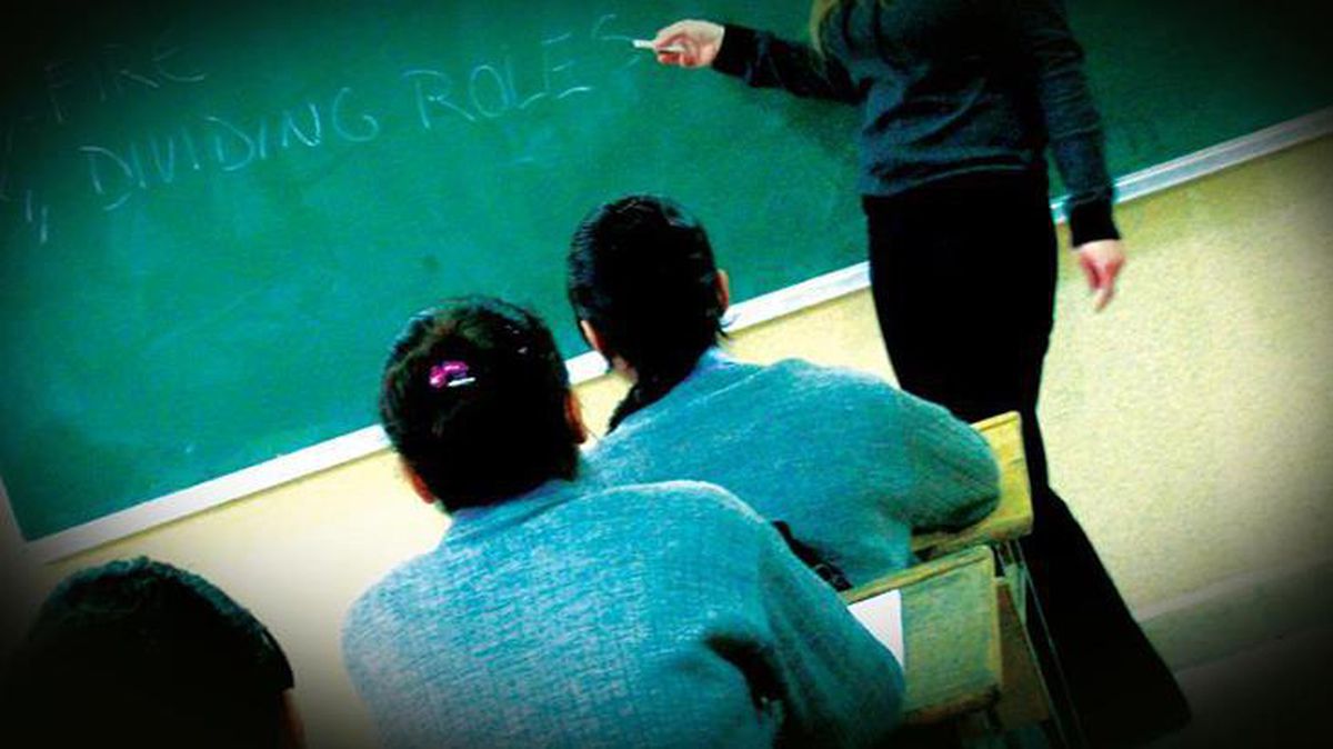 Ülke bu olayı konuşuyor! 6 yaşındaki çocuk okulda öğretmenini silahla vurdu, üstelik kaza falan değil