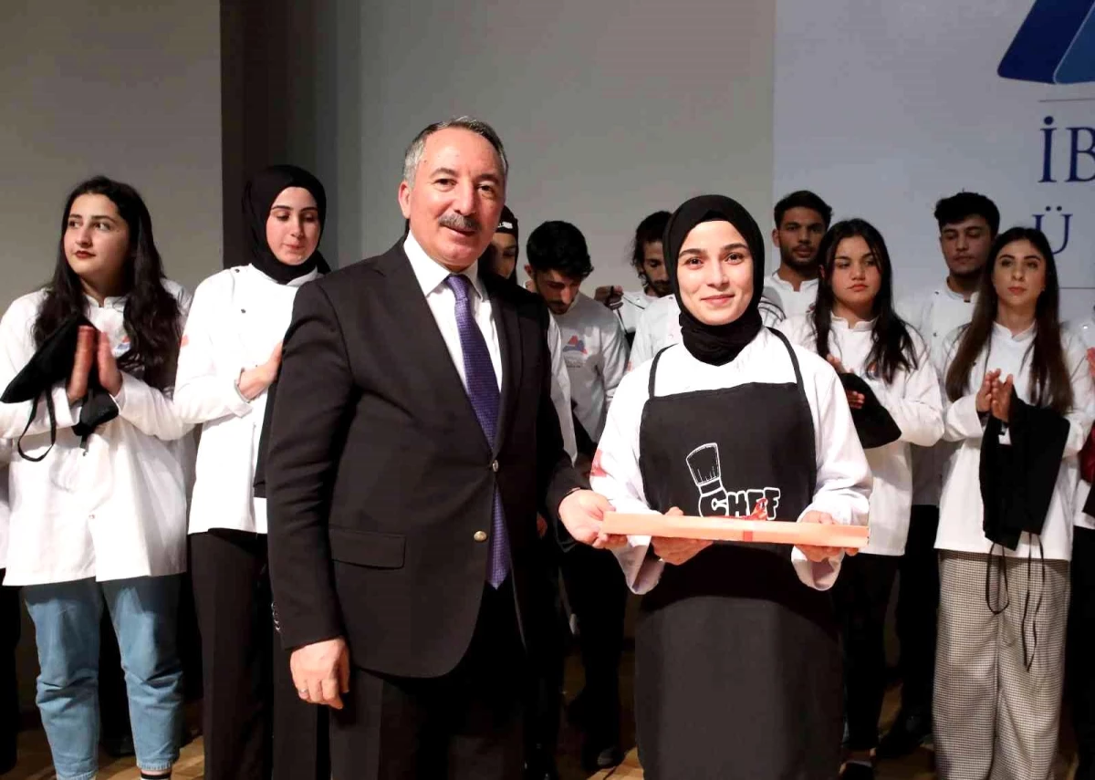 AİÇÜ Gastronomi bölümü öğrencileri İçin "Önlük Giyme" töreni düzenlendi