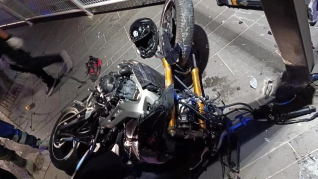 Beşiktaş'ta motosikletli 3 gencin öldüğü kaza kamerada