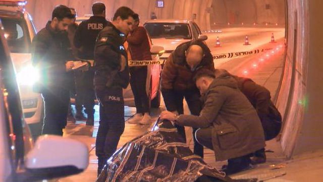 Tünelin altında kahreden görüntü! Olay yerine gelen yakınları sinir krizi geçirdi Tünelin altında kahreden görüntü! Olay yerine gelen yakınları sinir krizi geçirdi