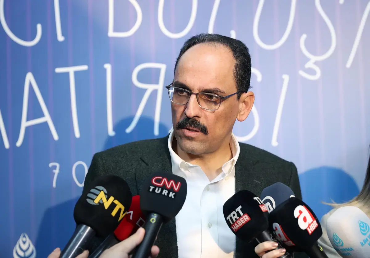 Cumhurbaşkanlığı Sözcüsü Kalın, gazetecilerin gündeme ilişkin sorularını yanıtladı
